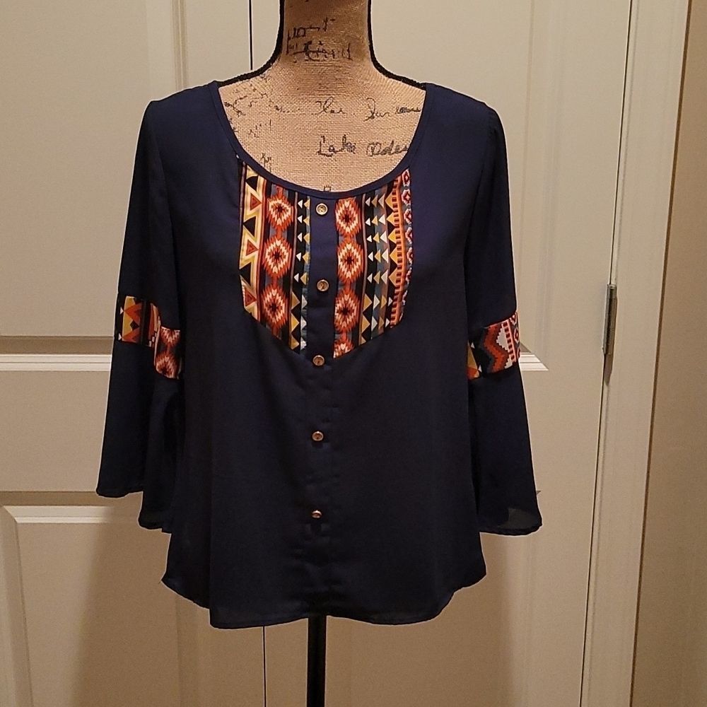 NWT Navy blue, 3/4 sleeve, NWT, fluted sleeves